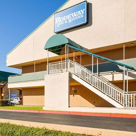 Rodeway Inn & Suites South Of Fiesta Park San Antonio Exterior foto