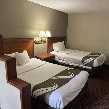 Rodeway Inn & Suites South Of Fiesta Park San Antonio Exterior foto