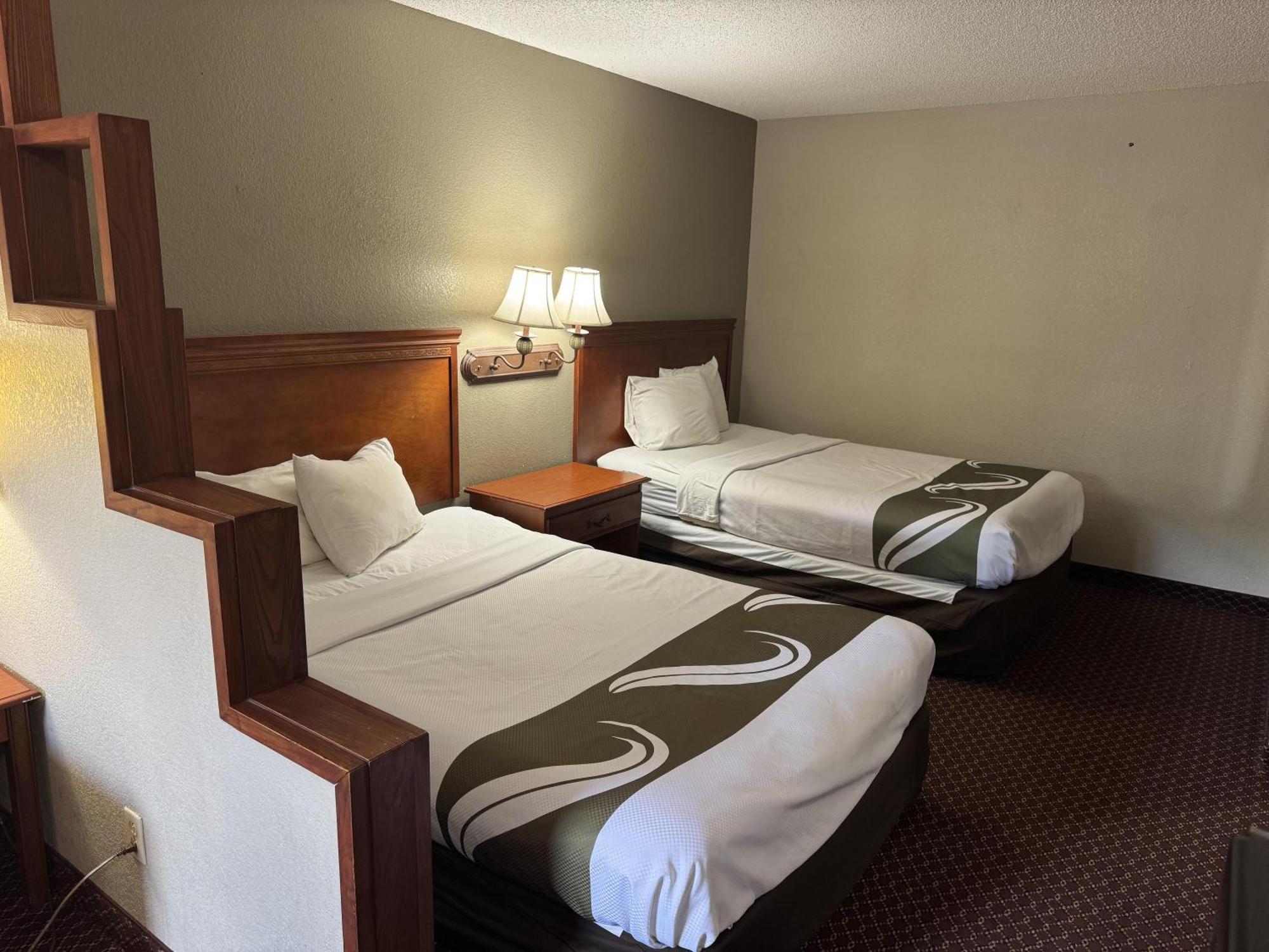 Rodeway Inn & Suites South Of Fiesta Park San Antonio Exterior foto